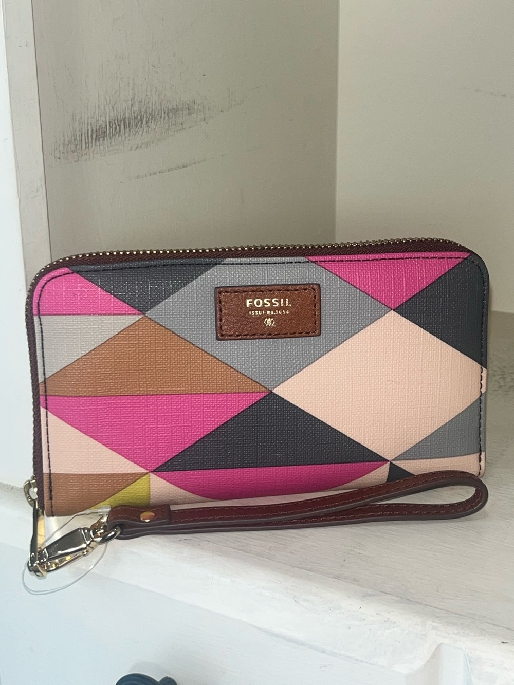 NWT Fossil Sydney Geometric Print Zip Around Wristlet Wallet